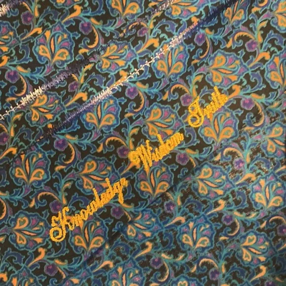 Robert Graham long sleeve button down shirt - Picture 6 of 9